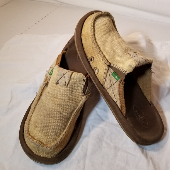 sanuk mens canvas slip on shoes
